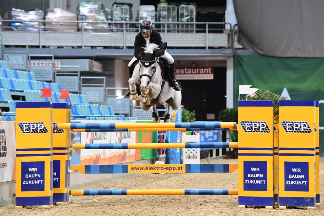 Markus Saurugg (ST) konnte sich im Großen Preis von EPP beim nationalen Springturnier in der Arena Nova (29.9.-1.10.) Platz 2 sichern. HORSIC.com